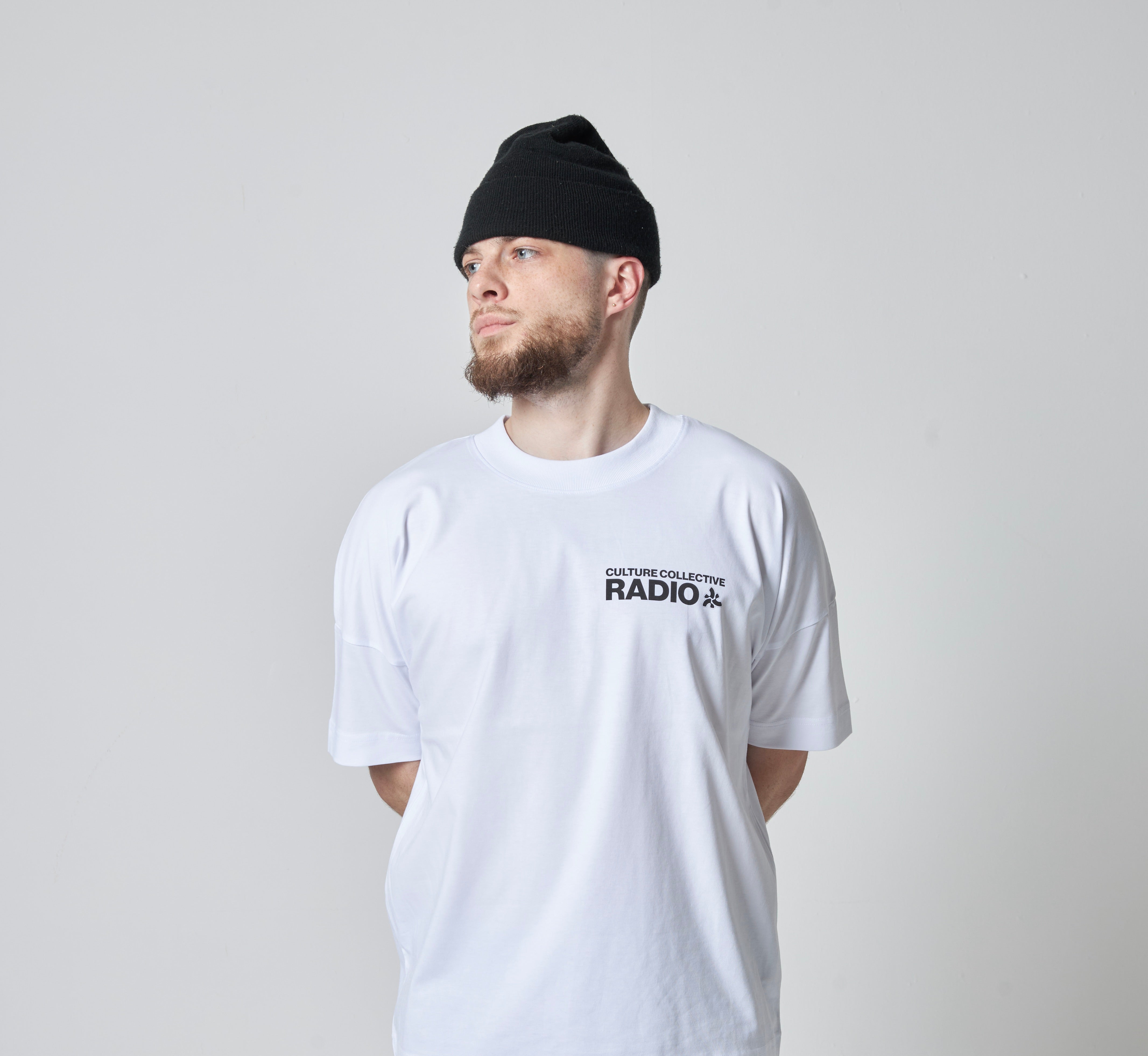 CULTURE COLLECTIVE RADIO TEE WHITE