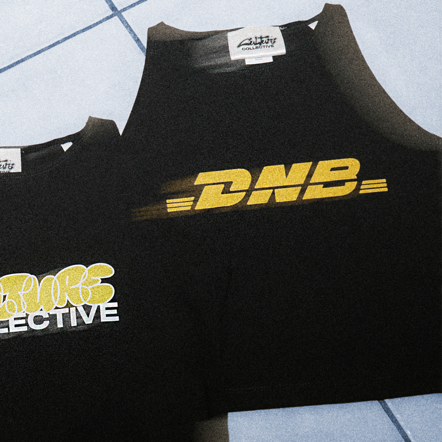 DNB DELIVERY CROP TOP BLACK