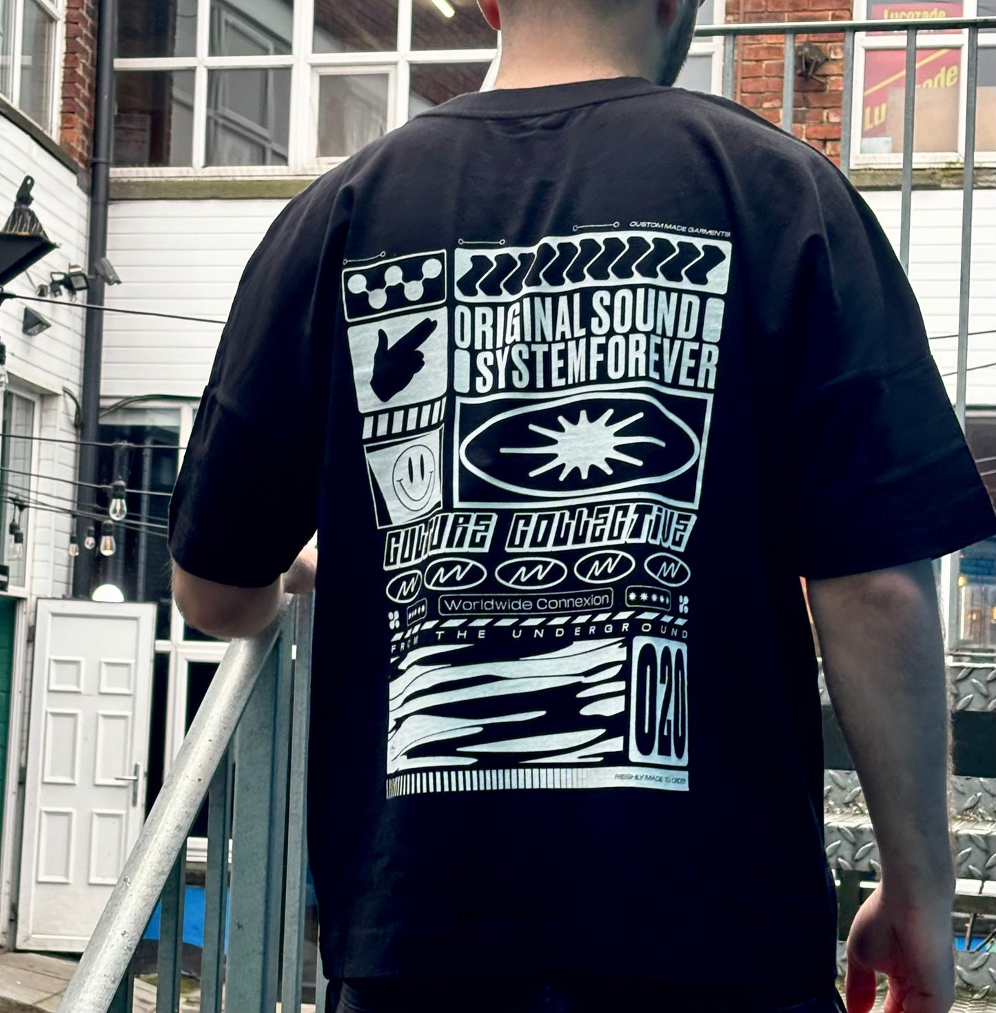 SOUNDSYSTEM TEE BLACK