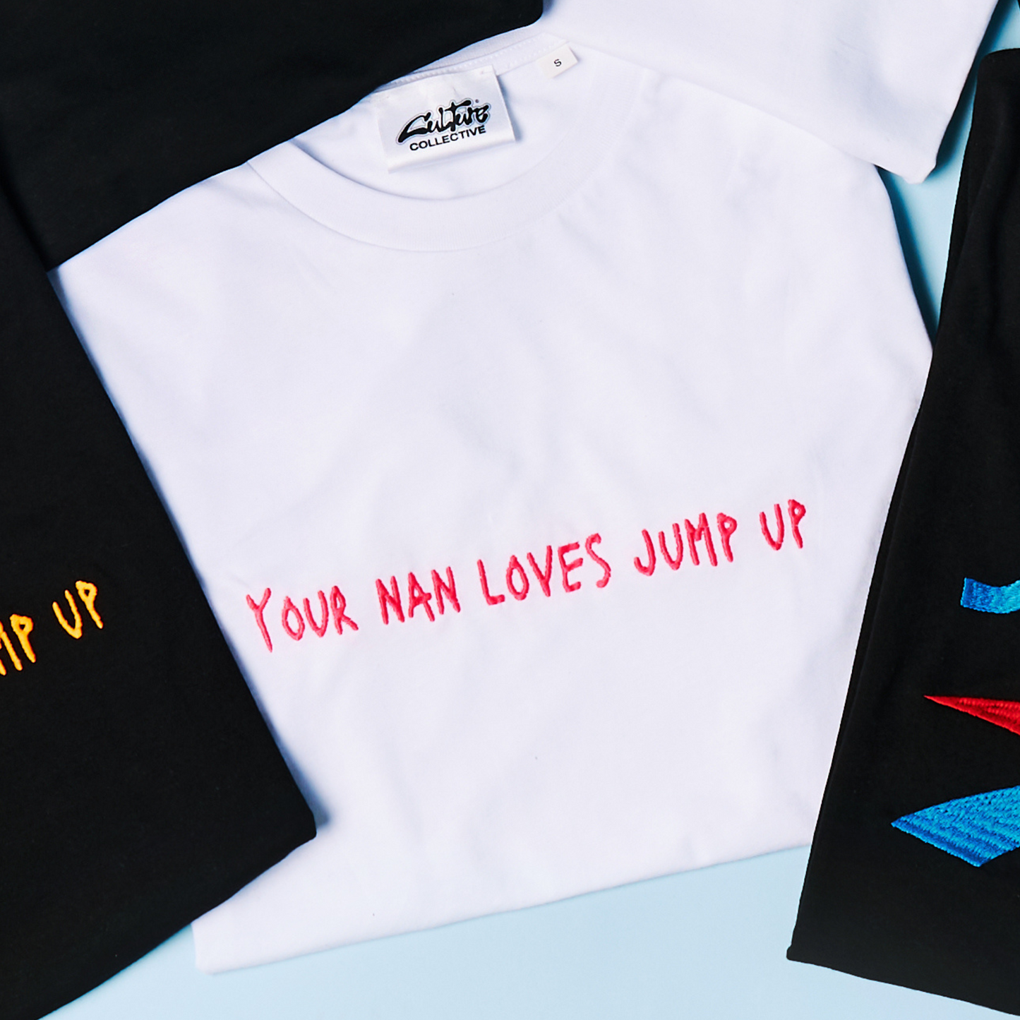 YOUR NAN LOVES JUMP UP TEE WHITE