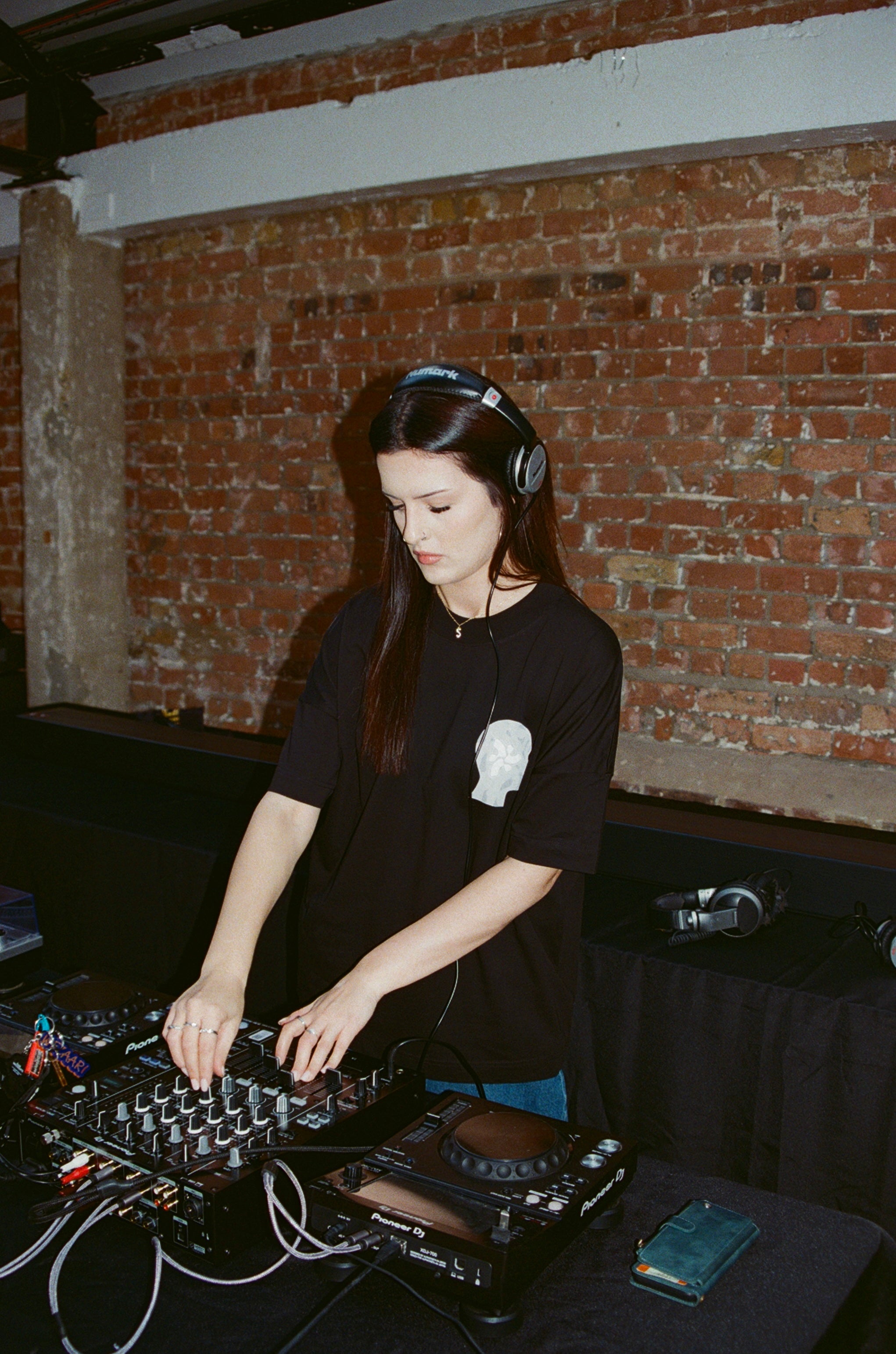 Black jungle record label graphic tee