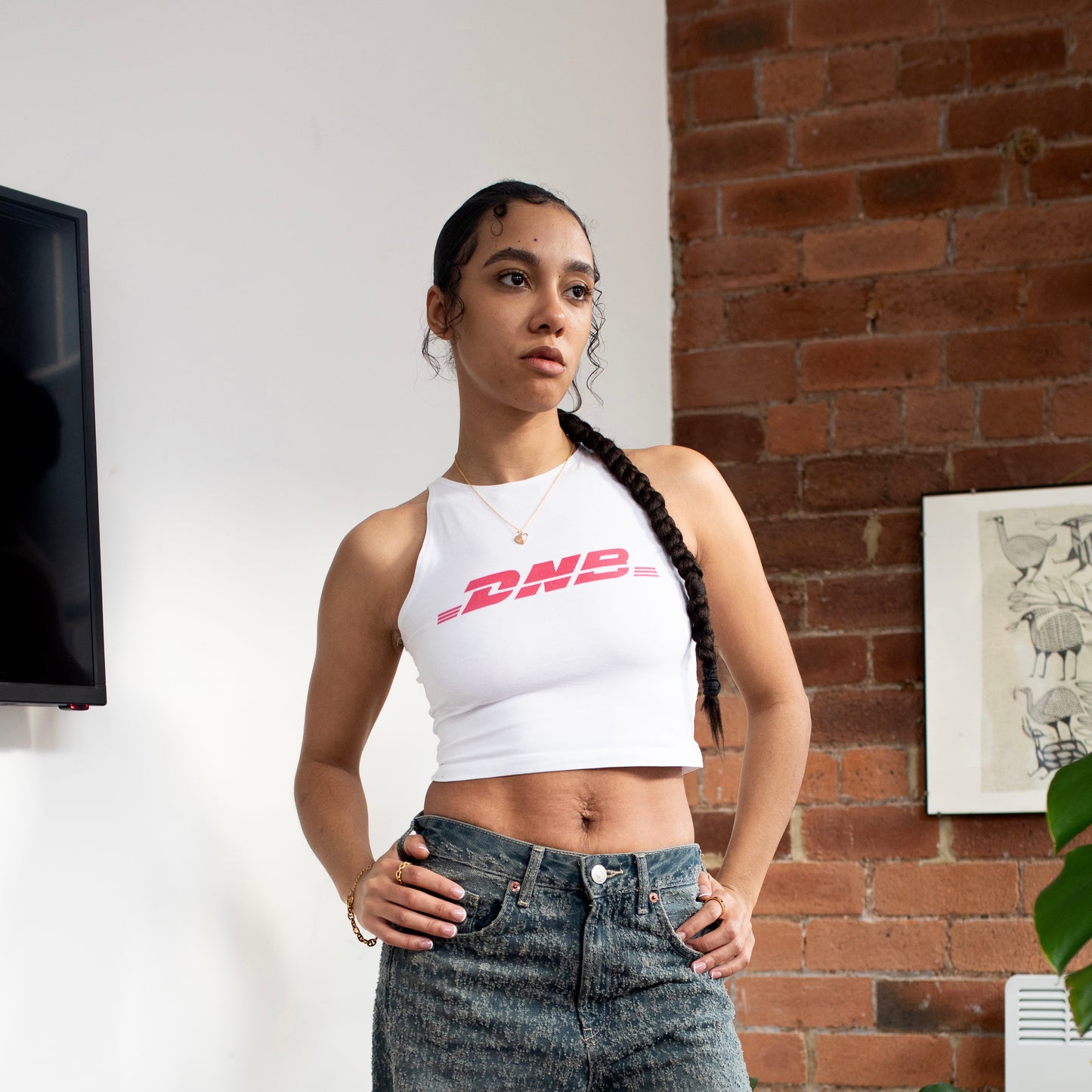 DNB DELIVERY CROP TOP WHITE