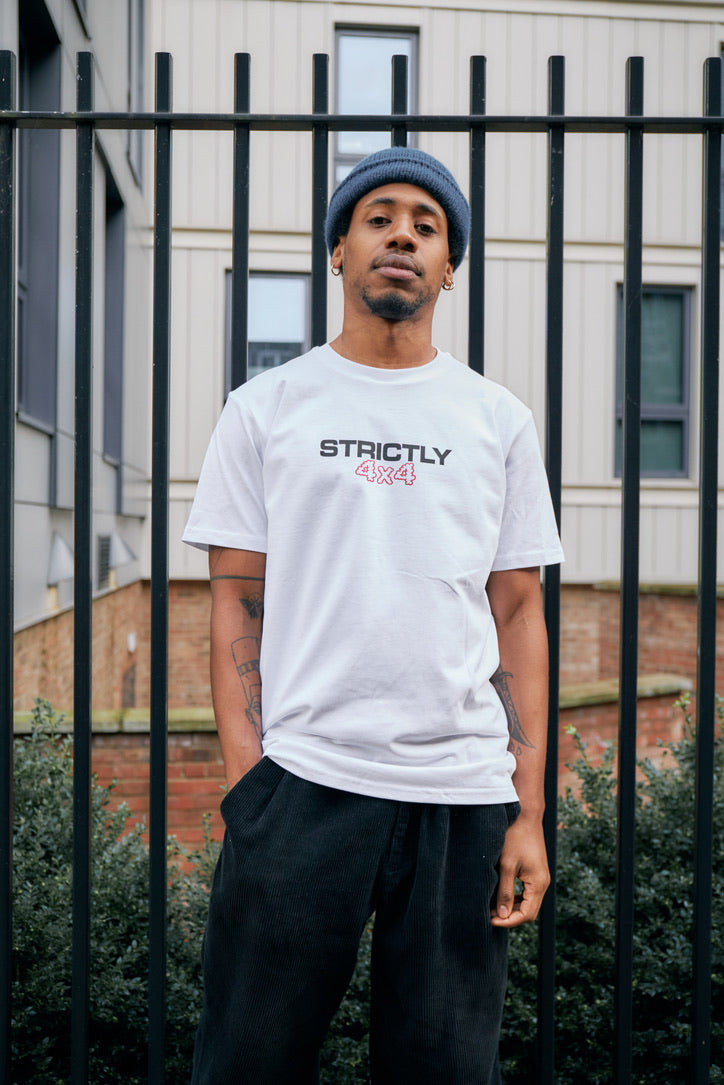 STRICTLY 4X4 TEE WHITE