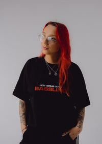 Hot Girls Love Bassline shirt black