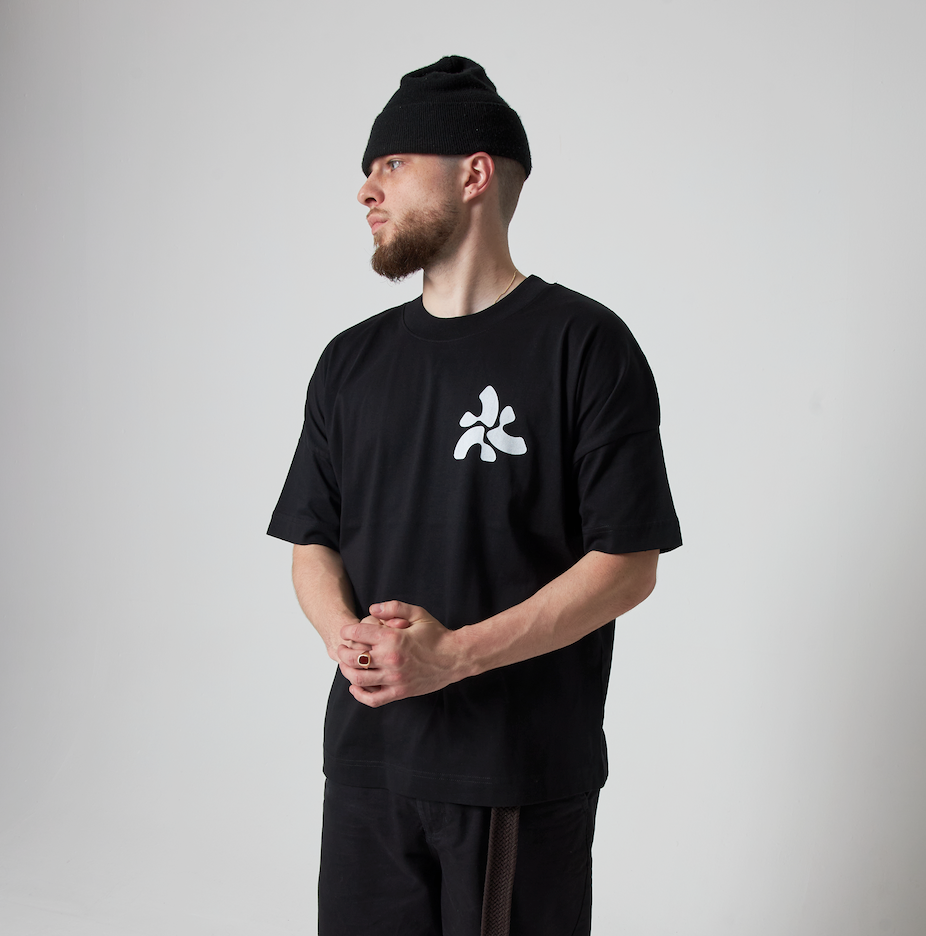 SHEFFIELD BASSLINE TEE BLACK