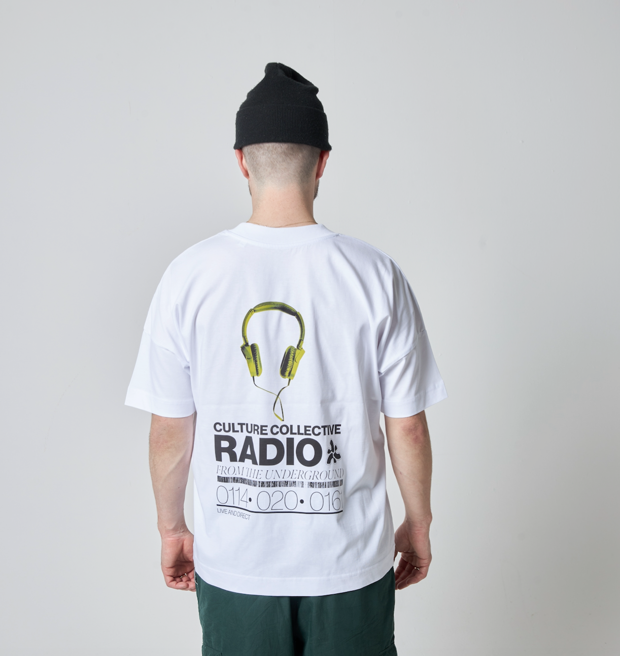 CULTURE COLLECTIVE RADIO TEE WHITE