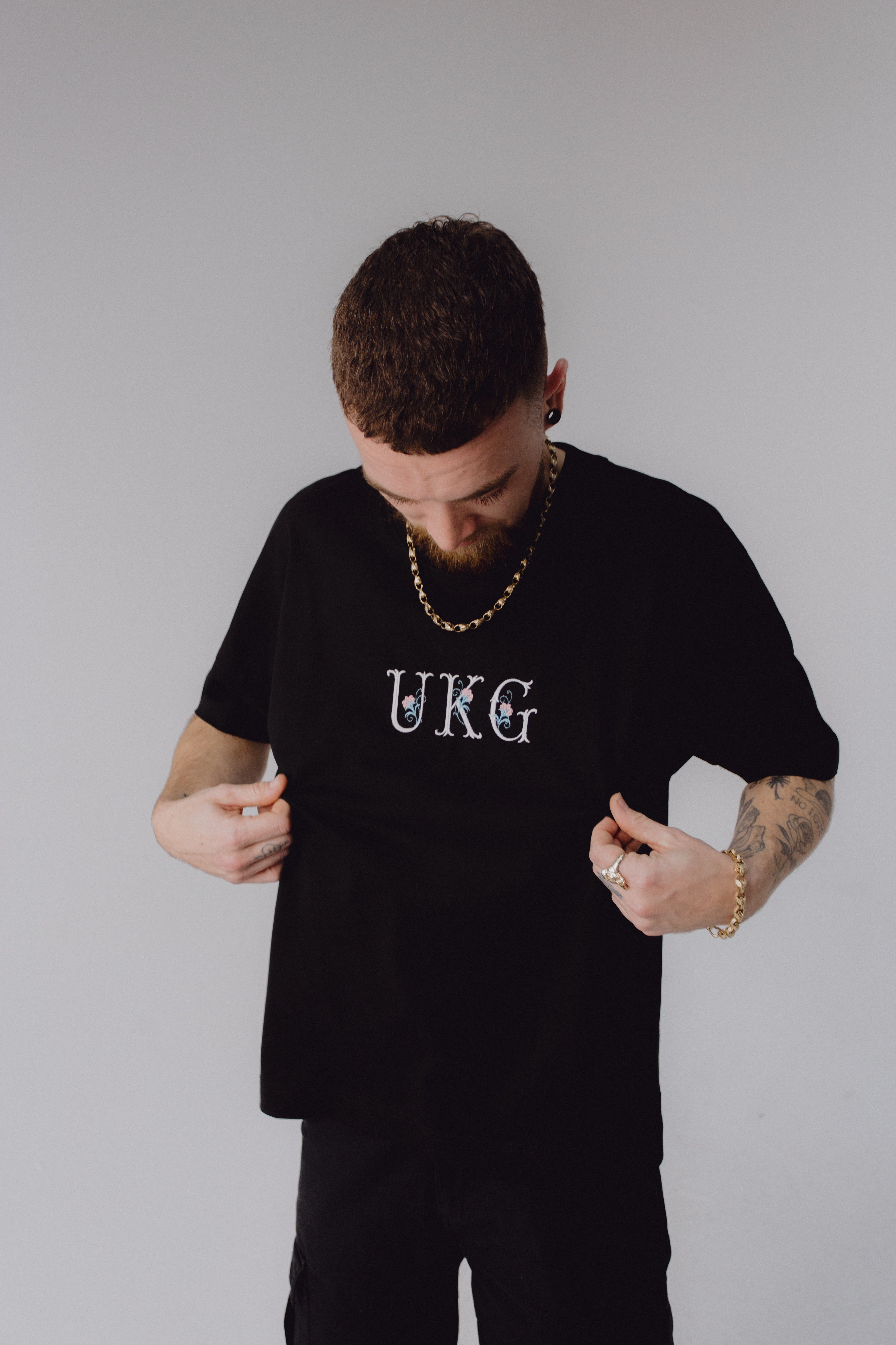 UK Garage floral tee black