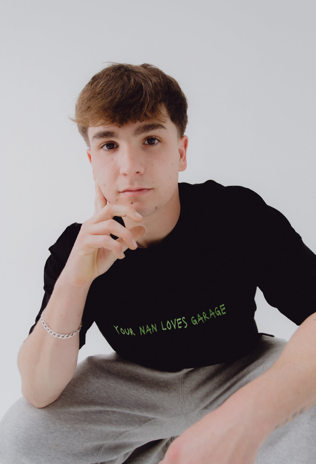 YOUR NAN LOVES GARAGE TEE BLACK