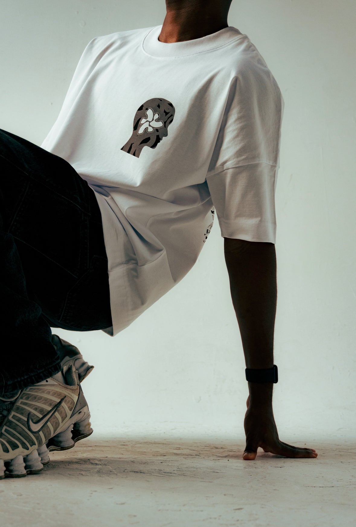 Worldwide jungle origins back print white